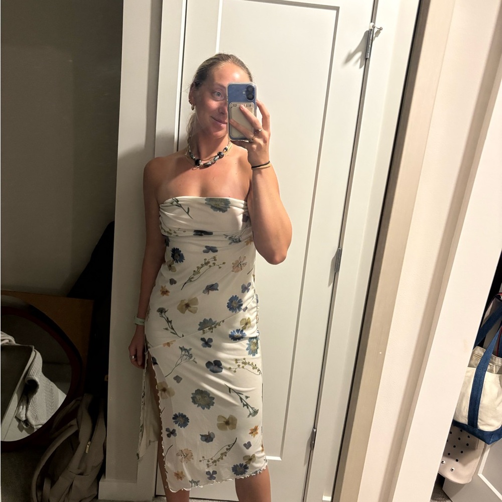 Urban Outfitters Gray and White Strapless Bodycon Dress